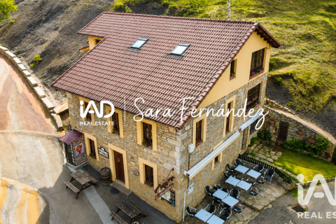 Apartment for sale in Leon, Spain 3 bedrooms, 180 sq.m. No. 187980 - photo 3