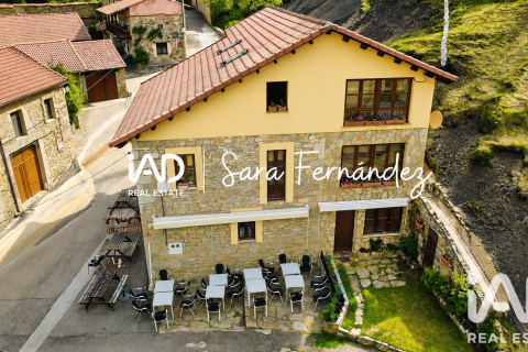 Apartment for sale in Leon, Spain 3 bedrooms, 180 sq.m. No. 187980 - photo 4