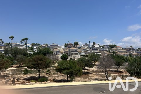 House for sale in San Miguel de Salinas, Alicante, Spain 2 bedrooms, 61.5 sq.m. No. 187978 - photo 2