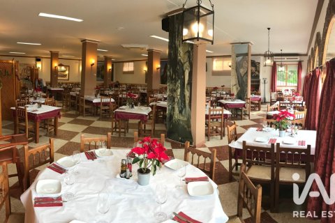 Proprietà commerciale in vendita a Ardales, Malaga, Spagna 323 mq. N° 187979 - foto 4