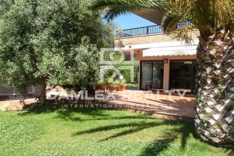 Kamienica w Lloret de Mar, Girona, Hiszpania 4 sypialnie, 500 mkw. nr 176761 – zdjęcie 16