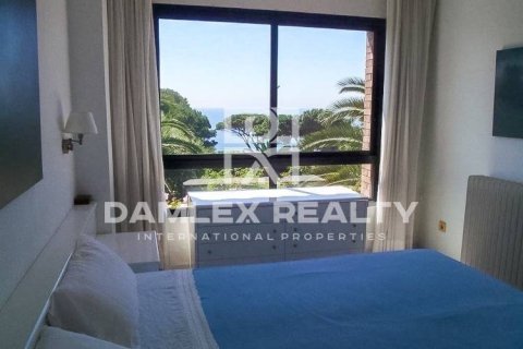 Kamienica w Lloret de Mar, Girona, Hiszpania 4 sypialnie, 500 mkw. nr 176761 – zdjęcie 8