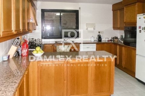 Kamienica w Lloret de Mar, Girona, Hiszpania 4 sypialnie, 500 mkw. nr 176761 – zdjęcie 3