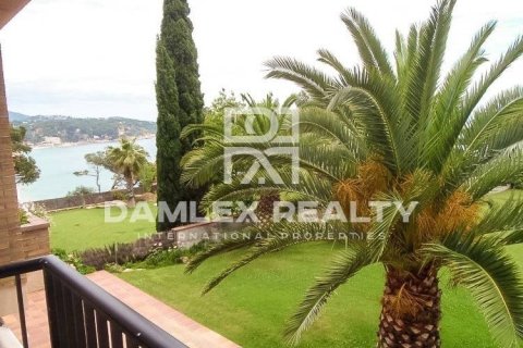 Kamienica w Lloret de Mar, Girona, Hiszpania 4 sypialnie, 500 mkw. nr 176761 – zdjęcie 6