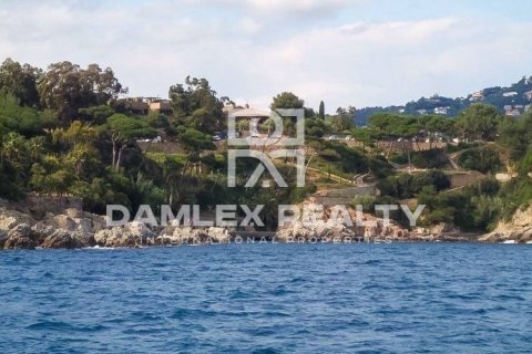 Kamienica w Lloret de Mar, Girona, Hiszpania 4 sypialnie, 500 mkw. nr 176761 – zdjęcie 12