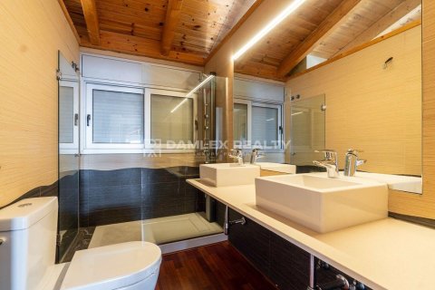 Dom w Sant Feliu de Guixols, Girona, Hiszpania 4 sypialnie, 325 mkw. nr 176760 – zdjęcie 27