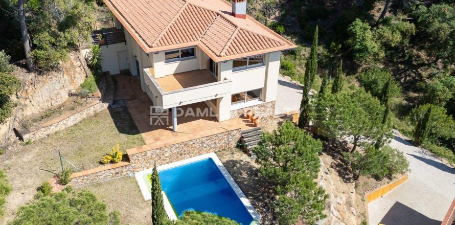Dom w Sant Feliu de Guixols, Girona, Hiszpania 4 sypialnie, 325 mkw. nr 176760