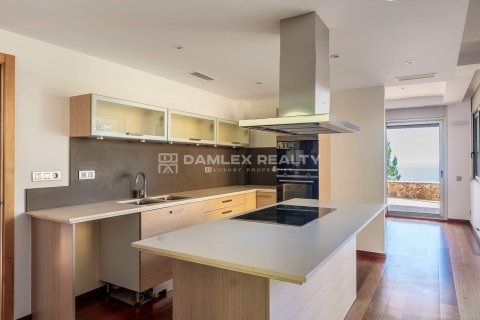 Dom w Sant Feliu de Guixols, Girona, Hiszpania 4 sypialnie, 325 mkw. nr 176760 – zdjęcie 12