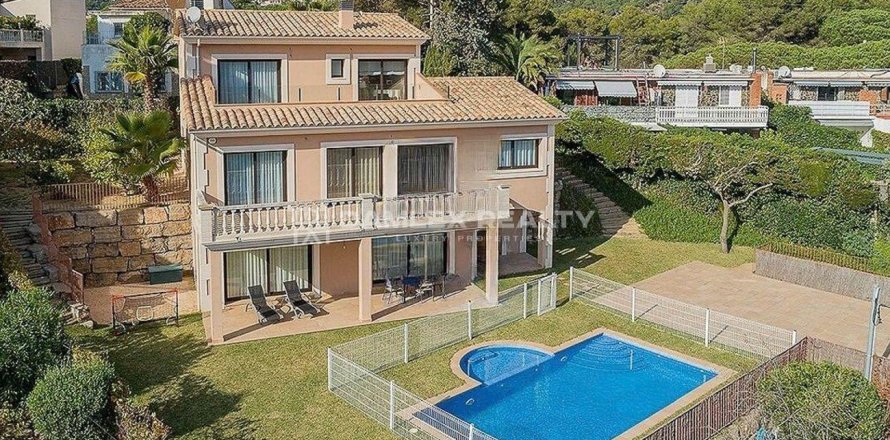 Dom w Lloret de Mar, Girona, Hiszpania 6 sypialni, 316 mkw. nr 176756