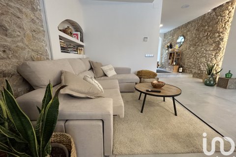 Продажа дома в Кастель-Пладжа-д'Аро, Герона, Испания 3 спальни, 195м2 №154031 - фото 3