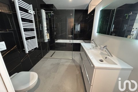 Продажа дома в Кастель-Пладжа-д'Аро, Герона, Испания 3 спальни, 195м2 №154031 - фото 21