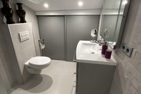 Продажа дома в Кастель-Пладжа-д'Аро, Герона, Испания 3 спальни, 195м2 №154031 - фото 26