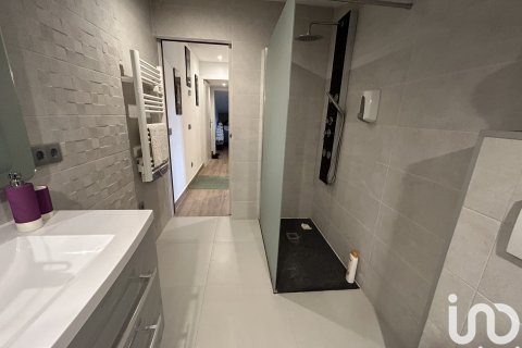 Продажа дома в Кастель-Пладжа-д'Аро, Герона, Испания 3 спальни, 195м2 №154031 - фото 27