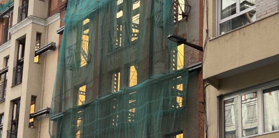 Kommersiell fastighet i Valladolid, Spanien 2126 kvm. Nr. 154033