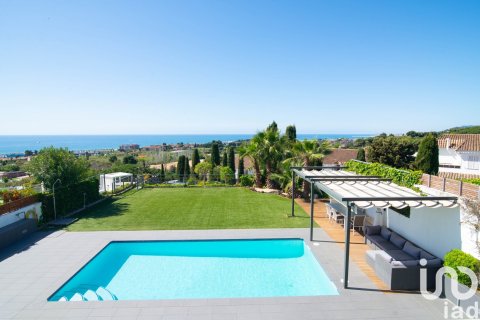 Hus till salu i Sant Vicenc De Montalt, Barcelona, Spanien 5 sovrum, 282 kvm. Nr. 154035 - foto 17