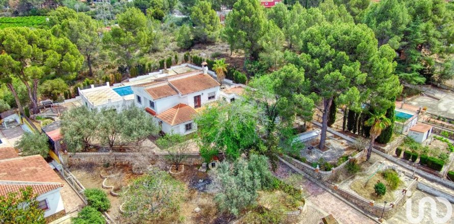 Dom w Alberic, Valencia, Hiszpania 5 sypialni, 323 mkw. nr 154032