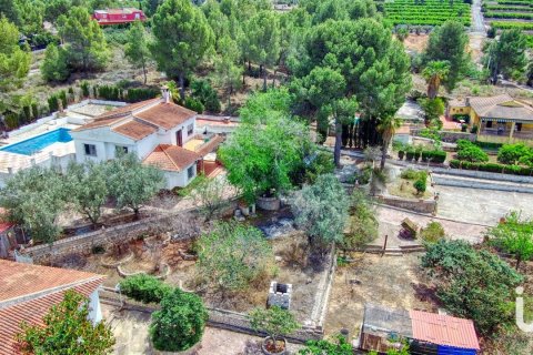 Dom w Alberic, Valencia, Hiszpania 5 sypialni, 323 mkw. nr 154032 – zdjęcie 25