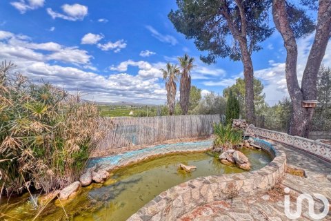 Dom w Alberic, Valencia, Hiszpania 5 sypialni, 323 mkw. nr 154032 – zdjęcie 8