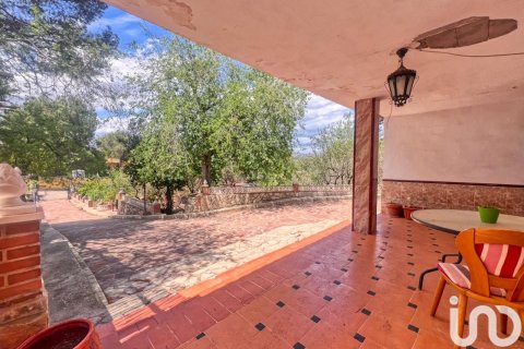 Dom w Alberic, Valencia, Hiszpania 5 sypialni, 323 mkw. nr 154032 – zdjęcie 13