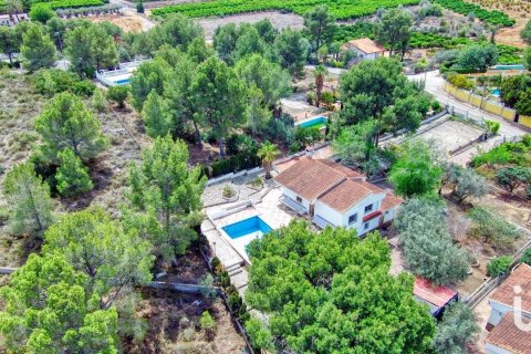 Dom w Alberic, Valencia, Hiszpania 5 sypialni, 323 mkw. nr 154032 – zdjęcie 3