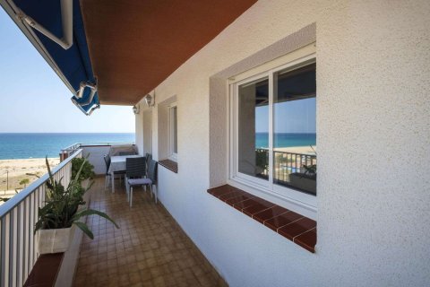 Lägenhet till salu i Arenys de Mar, Barcelona, Spanien 3 sovrum, 108 kvm. Nr. 160744 - foto 21