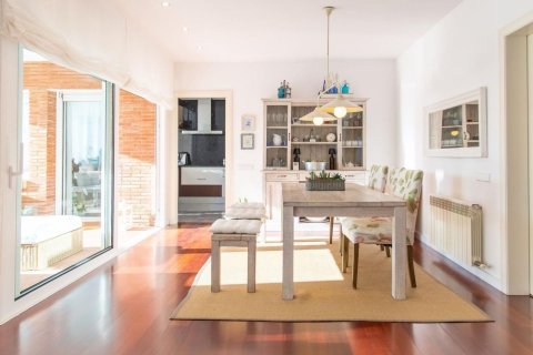 Продажа дома в Сан-Андреу-де-Льяванерес, Барселона, Испания 4 спальни, 481м2 №160743 - фото 11