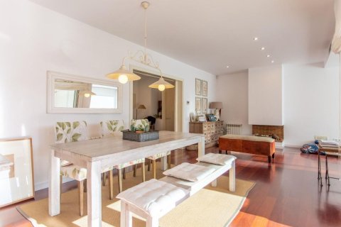 Продажа дома в Сан-Андреу-де-Льяванерес, Барселона, Испания 4 спальни, 481м2 №160743 - фото 16