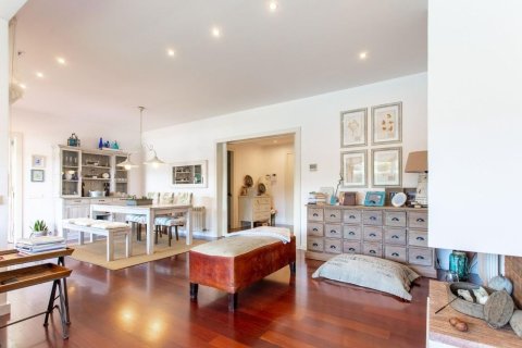 Продажа дома в Сан-Андреу-де-Льяванерес, Барселона, Испания 4 спальни, 481м2 №160743 - фото 18