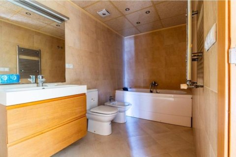 Villa zum Verkauf in Alicante, Spanien 6 Schlafzimmer, 180 m2 Nr. 164781 - Foto 3