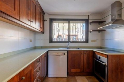 Villa zum Verkauf in Alicante, Spanien 6 Schlafzimmer, 180 m2 Nr. 164781 - Foto 6