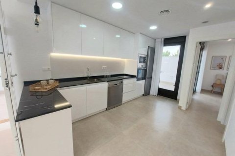Продажа виллы в Сан-Педро-дель-Пинатар, Мурсия, Испания 3 спальни, 130м2 №165278 - фото 9