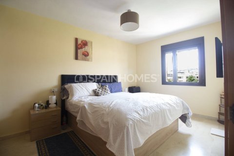 Huoneisto myytävänä Estepona, Malaga, Espanja, 2 makuuhuonetta, 70 m2 No. 195401 - kuva 11