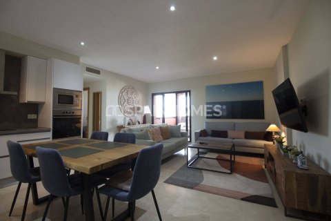 Huoneisto myytävänä Estepona, Malaga, Espanja, 2 makuuhuonetta, 70 m2 No. 195401 - kuva 8