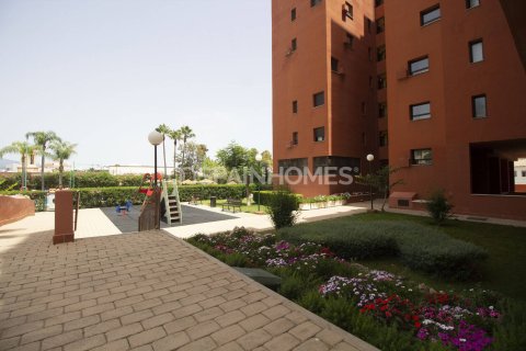 Huoneisto myytävänä Estepona, Malaga, Espanja, 2 makuuhuonetta, 70 m2 No. 195401 - kuva 2