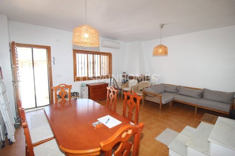 Huvila myytävänä Torrevieja, Alicante, Espanja, 2 makuuhuonetta, 80 m2 No. 195403 - kuva 8
