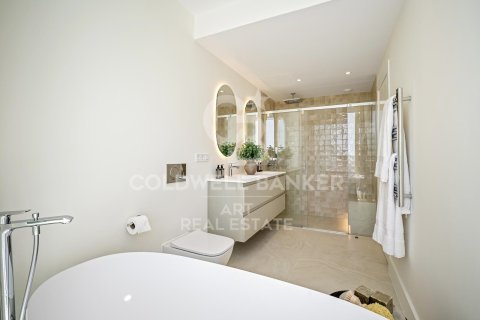 Kaupunkipientalo myytävänä Benahavis, Malaga, Espanja, 4 makuuhuonetta, 198 m2 No. 158180 - kuva 17