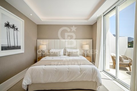 Kaupunkipientalo myytävänä Benahavis, Malaga, Espanja, 4 makuuhuonetta, 198 m2 No. 158180 - kuva 15