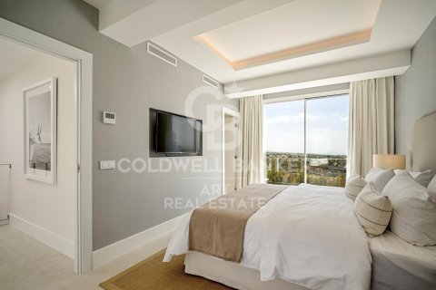 Kaupunkipientalo myytävänä Benahavis, Malaga, Espanja, 4 makuuhuonetta, 198 m2 No. 158180 - kuva 18