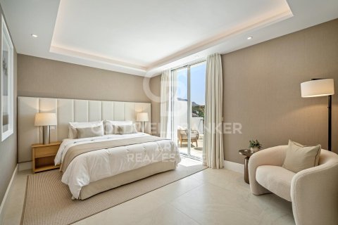 Kaupunkipientalo myytävänä Benahavis, Malaga, Espanja, 4 makuuhuonetta, 198 m2 No. 158180 - kuva 14