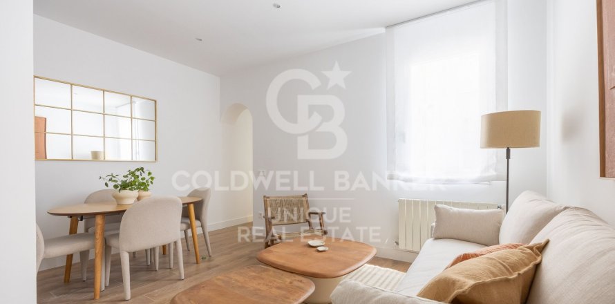 Apartamento en Madrid, España 2 dormitorios, 64 m2 No. 158176