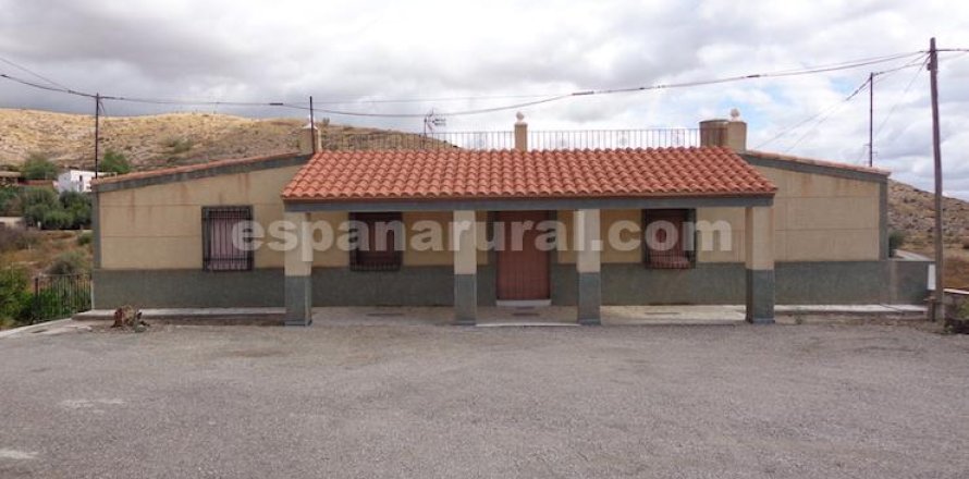 House in Albox, Almeria, Spain 6 bedrooms, 275 sq.m. No. 184001