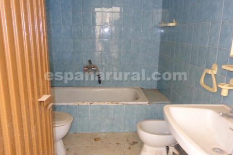House for sale in Albox, Almeria, Spain 6 bedrooms, 275 sq.m. No. 184001 - photo 9