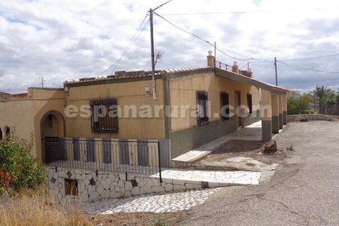 House for sale in Albox, Almeria, Spain 6 bedrooms, 275 sq.m. No. 184001 - photo 18