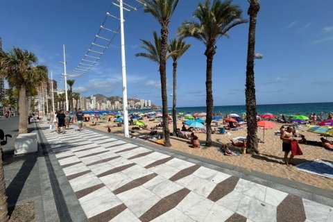 Apartamento en venta Benidorm, Alicante, España 3 dormitorios, 115 m2 No. 119384 - foto 16
