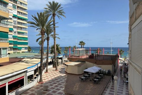 Apartamento en venta Benidorm, Alicante, España 3 dormitorios, 115 m2 No. 119384 - foto 1