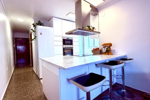 Apartment à Alicante, Espagne 3 chambres,  No. 195429