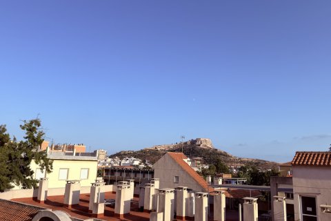 Apartment à vendre à Alicante, Espagne, 3 chambres,  No. 195429 - photo 30