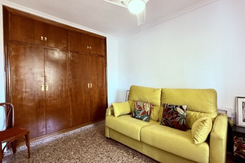 Apartment à vendre à Alicante, Espagne, 3 chambres,  No. 195429 - photo 8