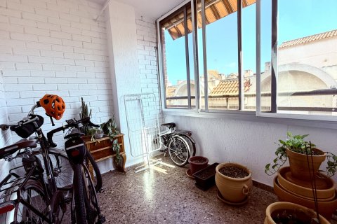 Apartment à vendre à Alicante, Espagne, 3 chambres,  No. 195429 - photo 12
