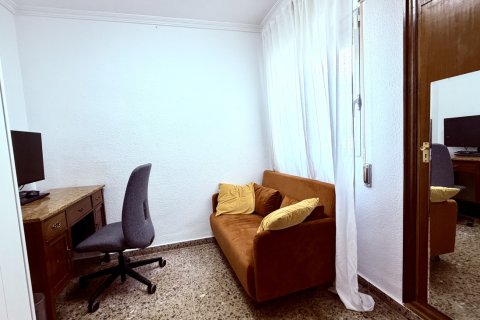 Apartment à vendre à Alicante, Espagne, 3 chambres,  No. 195429 - photo 18